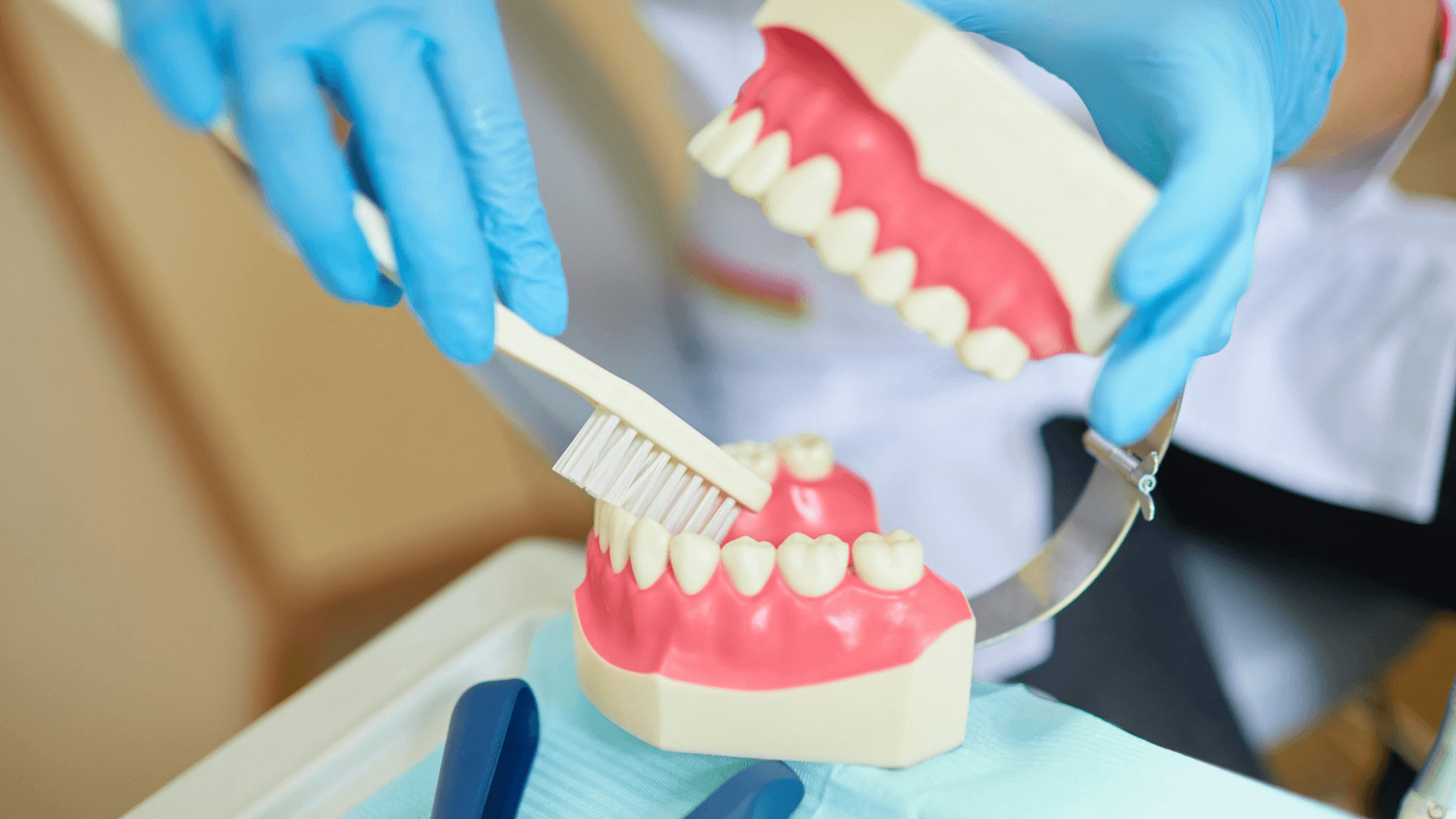 Cómo cepillarse bien los dientes